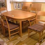 334 1099 DINING ROOM SET